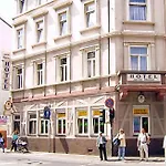 Hotel Garni Djaran *