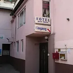 Garni Djaran Hotel