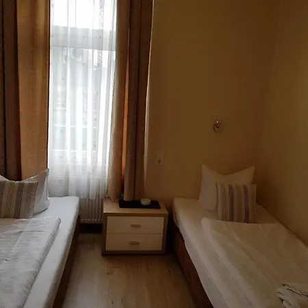 Garni Djaran Hotell