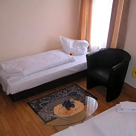 Hotel Garni Djaran