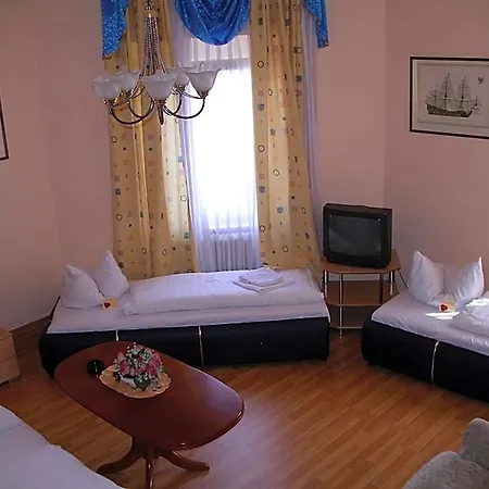 Hotel Garni Djaran Offenbach am Main