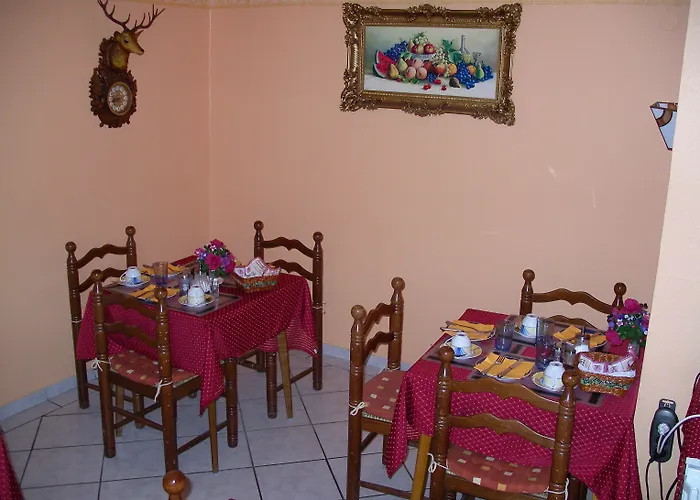 Szálloda Garni Djaran Offenbach am Main