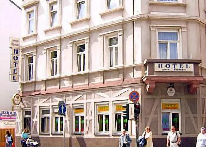 Szálloda Garni Djaran *