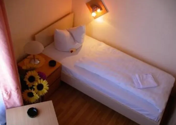 Garni Djaran Szálloda Offenbach am Main