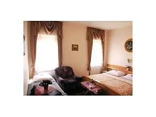 Garni Djaran * Offenbach am Main