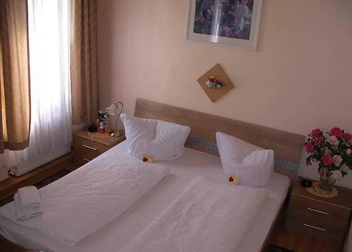 Szálloda Garni Djaran